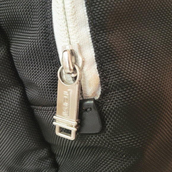 Tumi Alpha Bravo Essential Duffle Bag - Picture 4 of 14